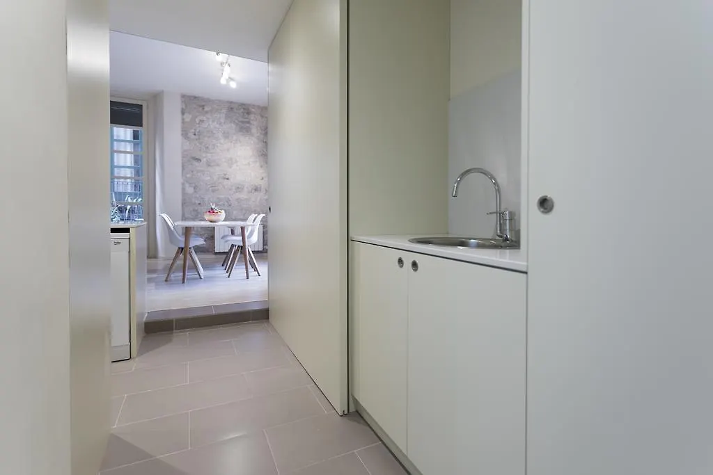 Bravissimo Cort Reial-1B Apartment Girona Spain