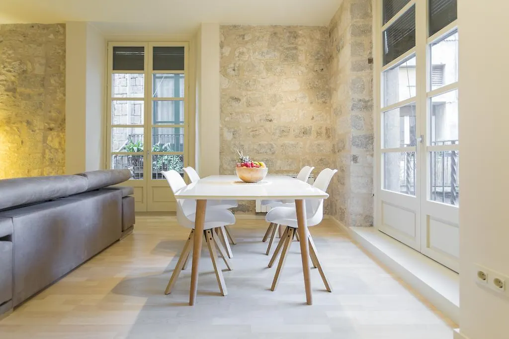 Bravissimo Cort Reial-1B location